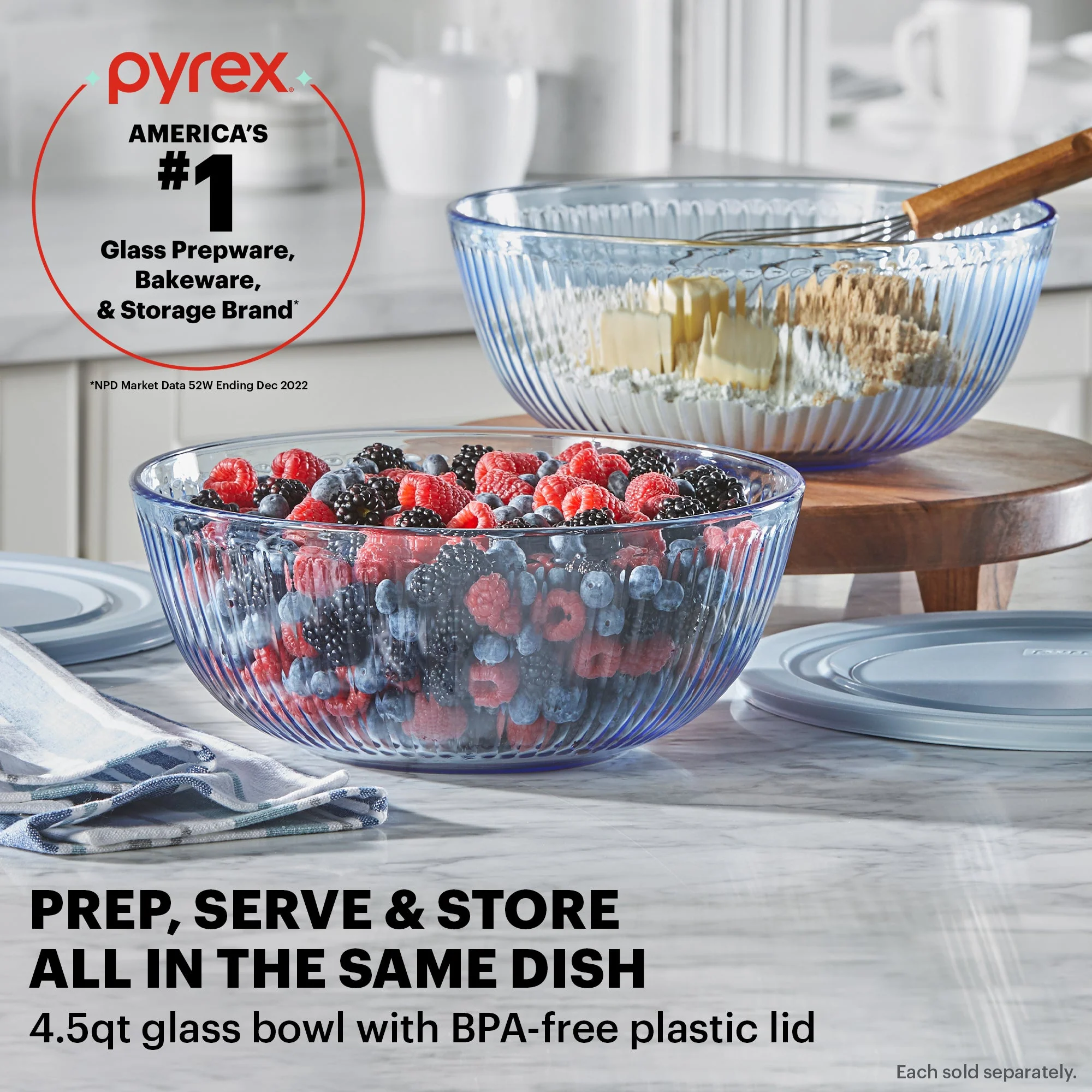 172-pyrex-colors-sculpted-tinted-4.5-quart-mixing-bowl-with-lid-blue-2.webp Pyrex® Colors Sculpted Tinted 4.5-quart Mixing Bowl with Lid, Blue