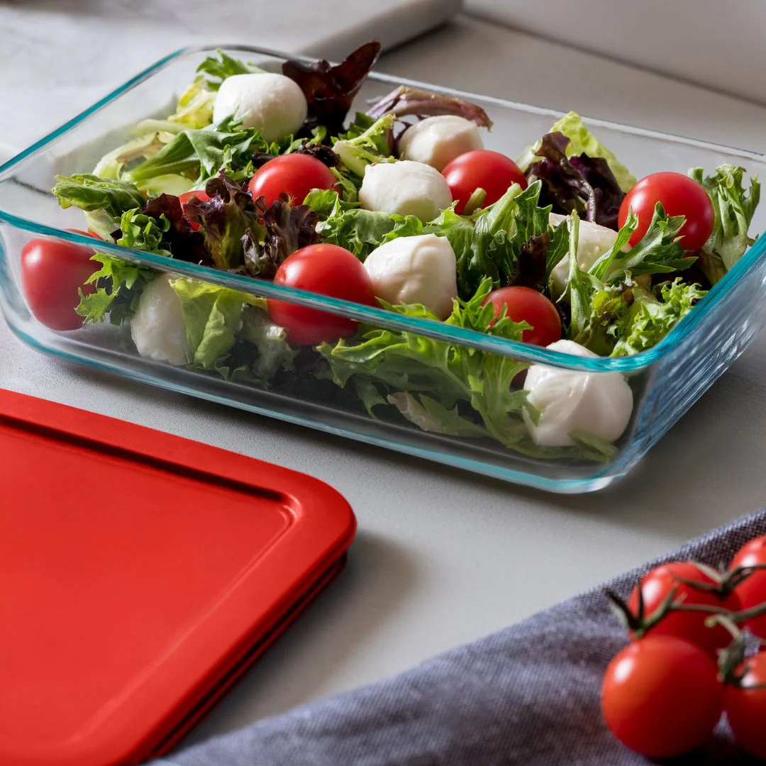 179-pyrex-simply-store-6-cup-rectangular-glass-food-storage-container-with-red-lid-2.webp Pyrex® Simply Store® 6-cup Rectangular Glass Food Storage Container with Red Lid