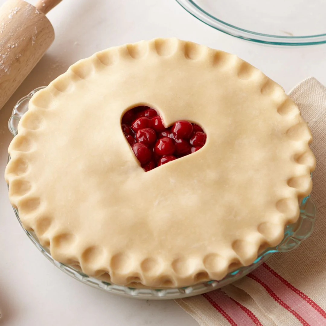 220-pyrex-9.5-glass-pie-plate-2.webp Pyrex® 9.5" Glass Pie Plate