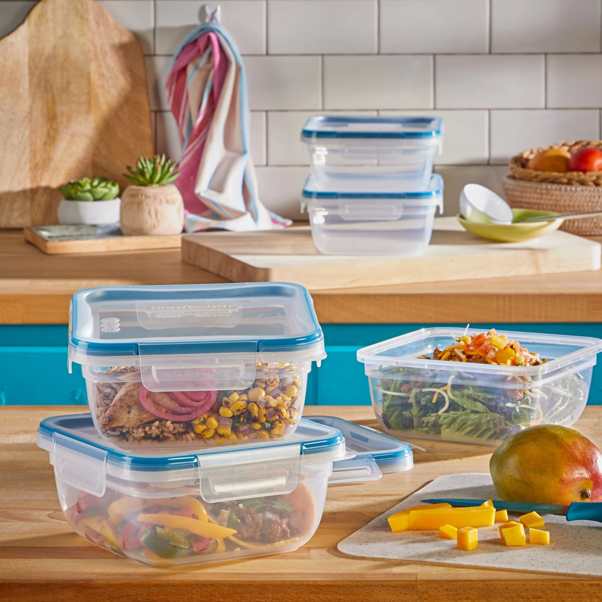 42-snapware-total-solution-10-piece-square-plastic-food-storage-set-3.webp Snapware® Total Solution® 10-piece Square Plastic Food Storage Set