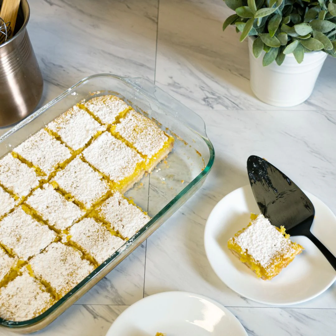 61-pyrex-4.5-quart-glass-baking-dish-2.webp Pyrex® 4.5-quart Glass Baking Dish