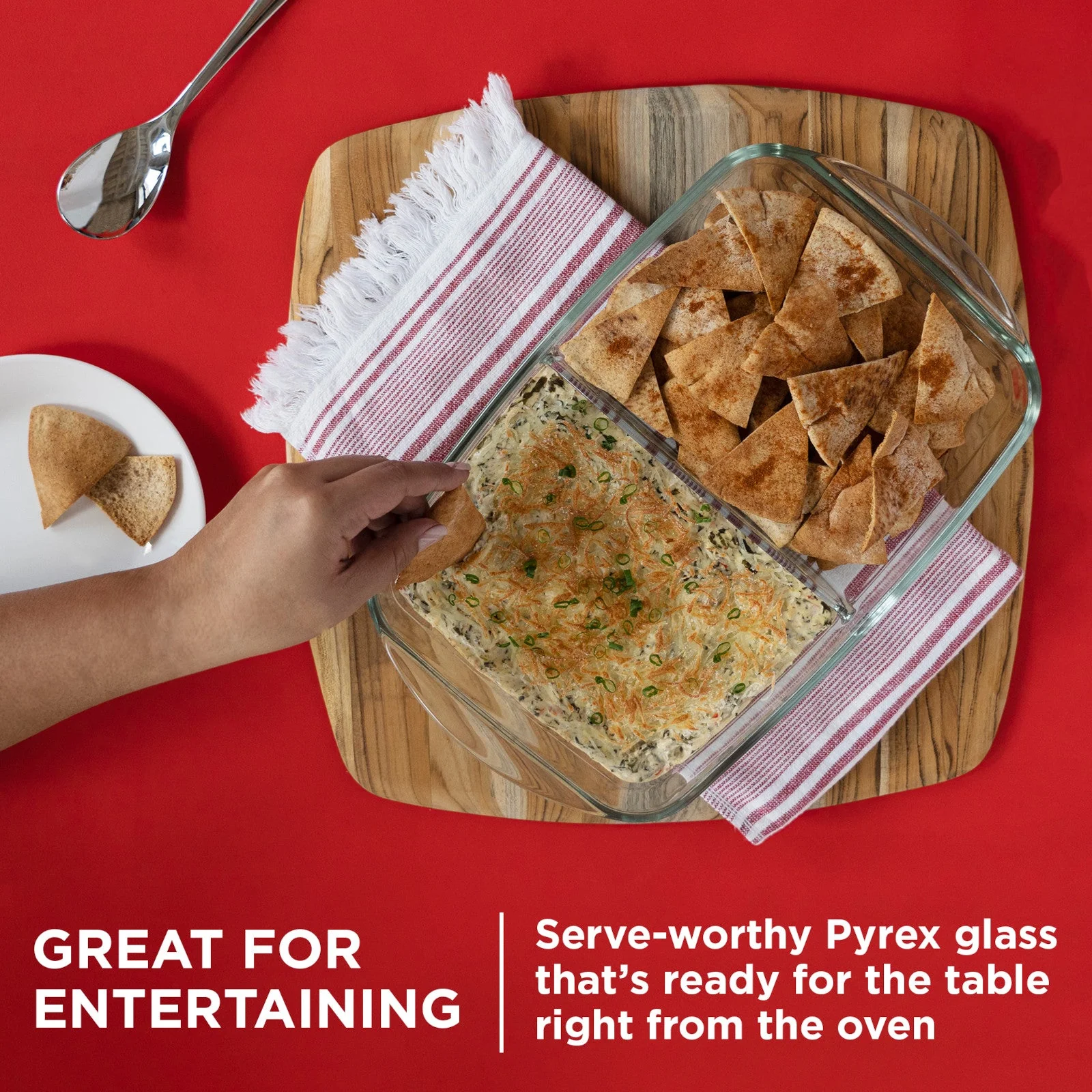 63-pyrex-8-x-12-divided-glass-baking-dish-5.webp Pyrex® 8” x 12” Divided Glass Baking Dish