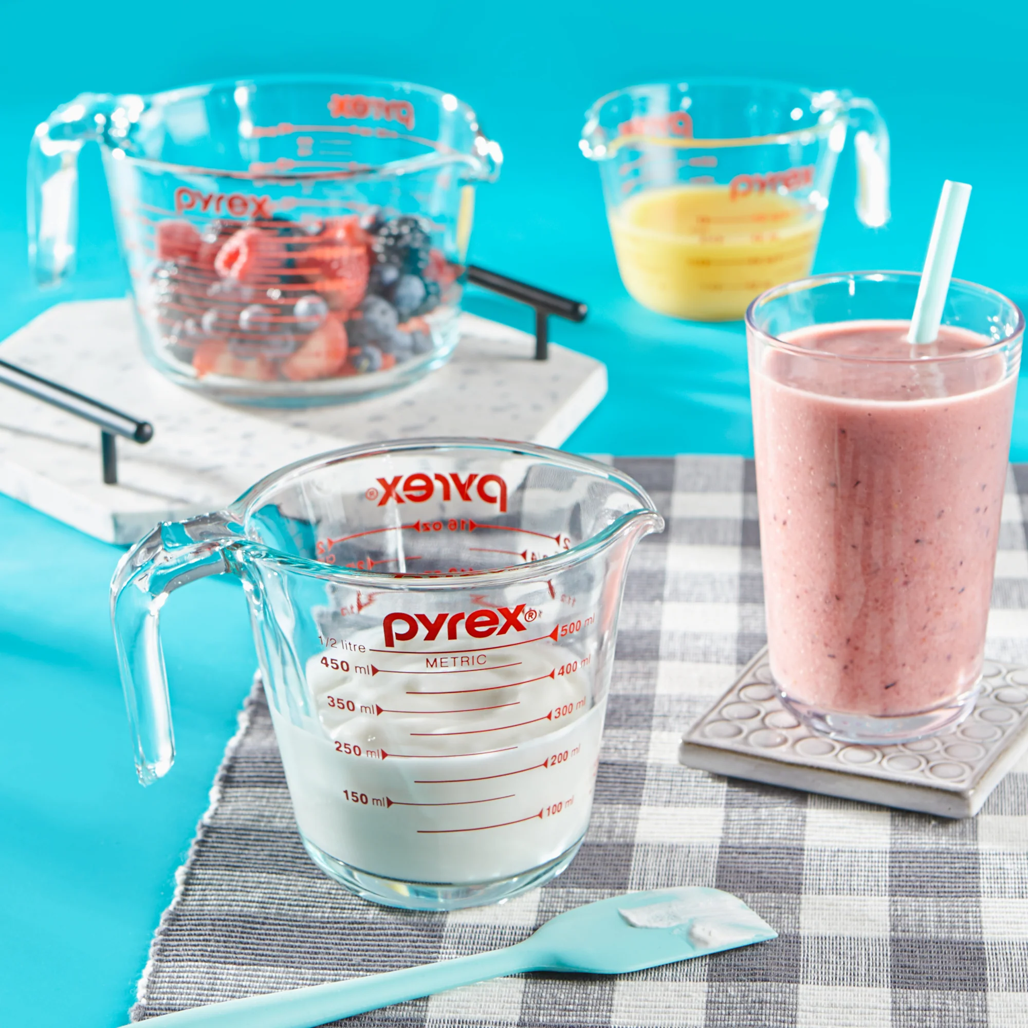 83-pyrex-3-piece-measuring-cup-set-2.webp Pyrex® 3-piece Measuring Cup Set
